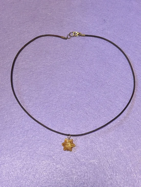 Leather Cord Flower/Sun Necklace - Picture 2 of 4